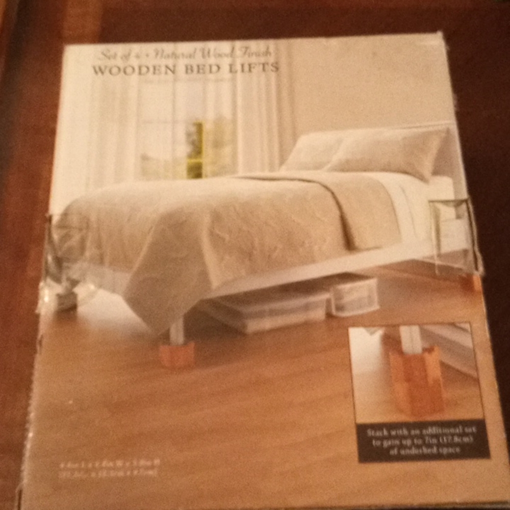 Set of 4 Natural Wood Finish/ Wooden Bed Lifts/Never Used